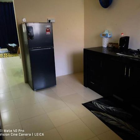 Cahya Homestay Bukit Gambang Kültér fotó